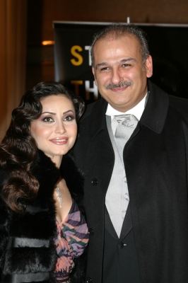 صور فنانين مع ازواجهم 